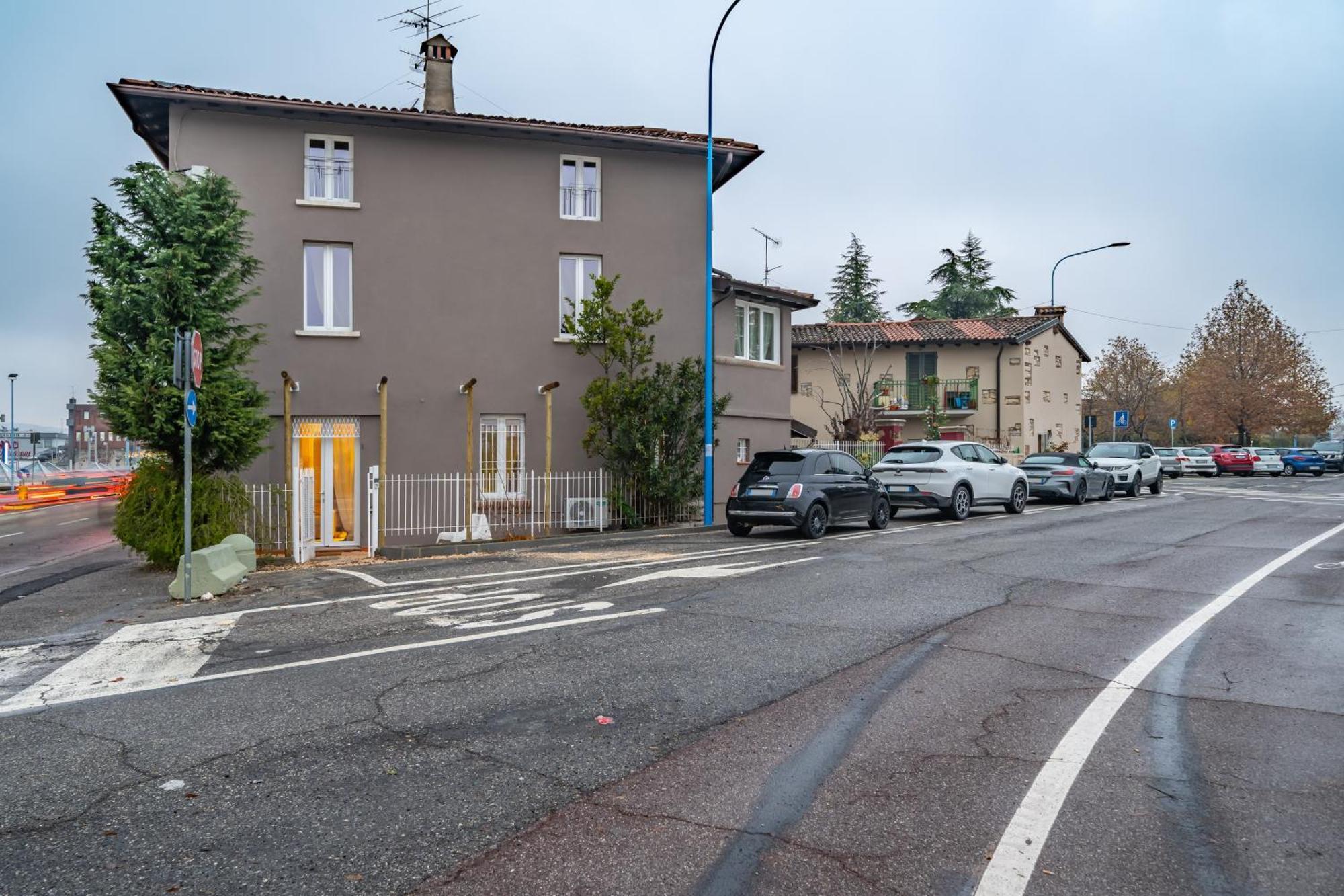 Cascina Conicchio - Metro Station - By Host4U Apartment Brescia Exterior photo
